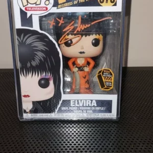 Funko Pop Elvira 2018 Spooky Empire Autographed Queen of Halloween LE